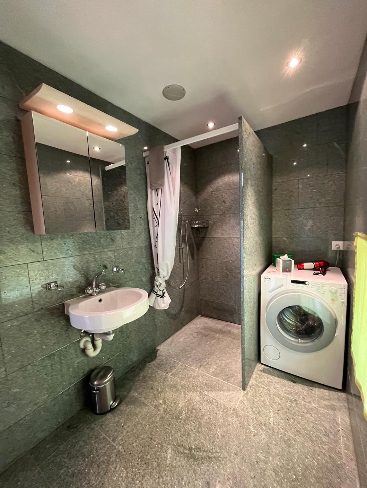 Conny'S B&B Niederweningen Ngoại thất bức ảnh
