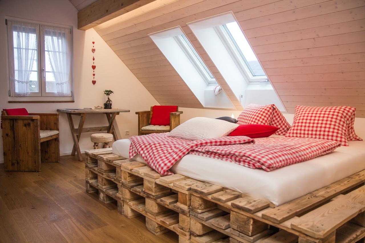 Conny'S B&B Niederweningen Ngoại thất bức ảnh