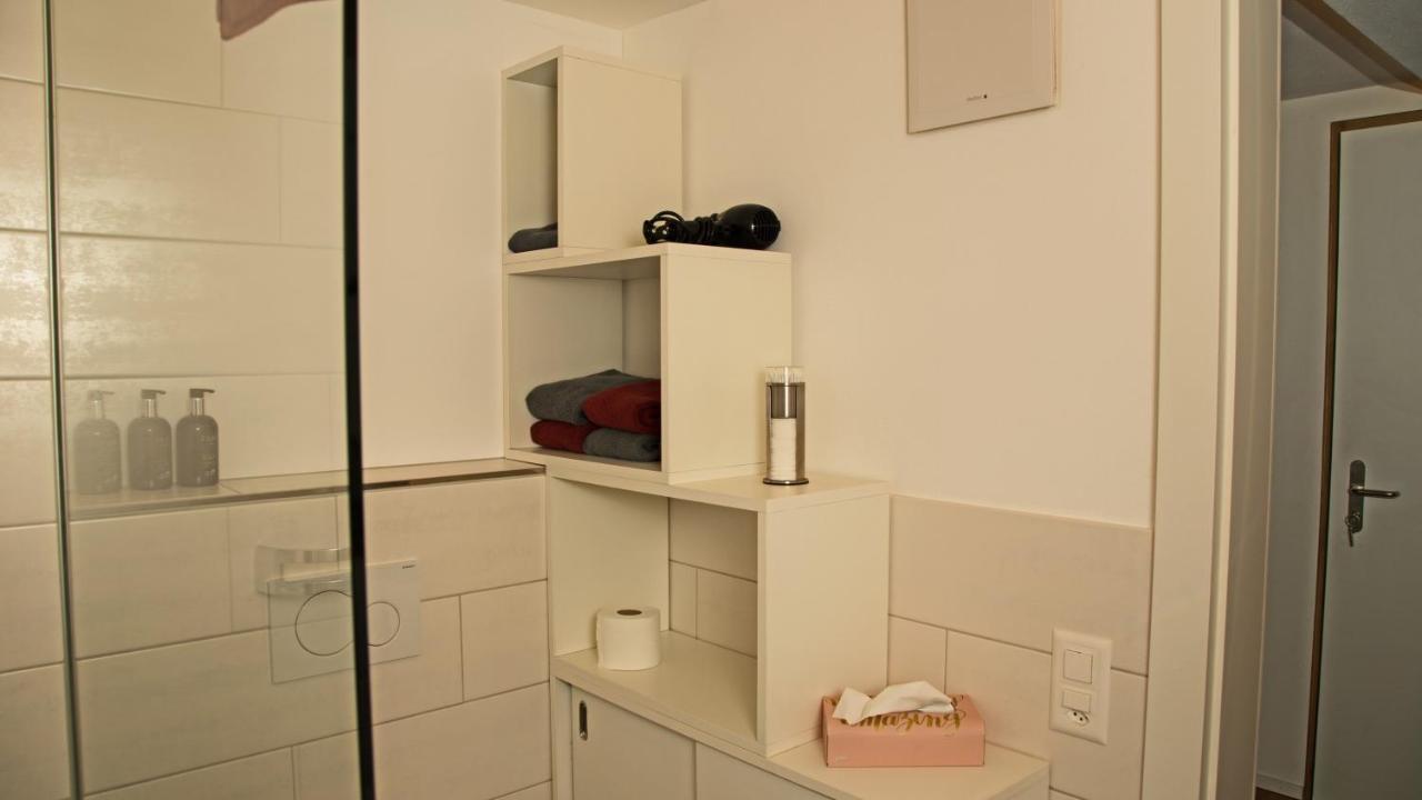 Conny'S B&B Niederweningen Ngoại thất bức ảnh